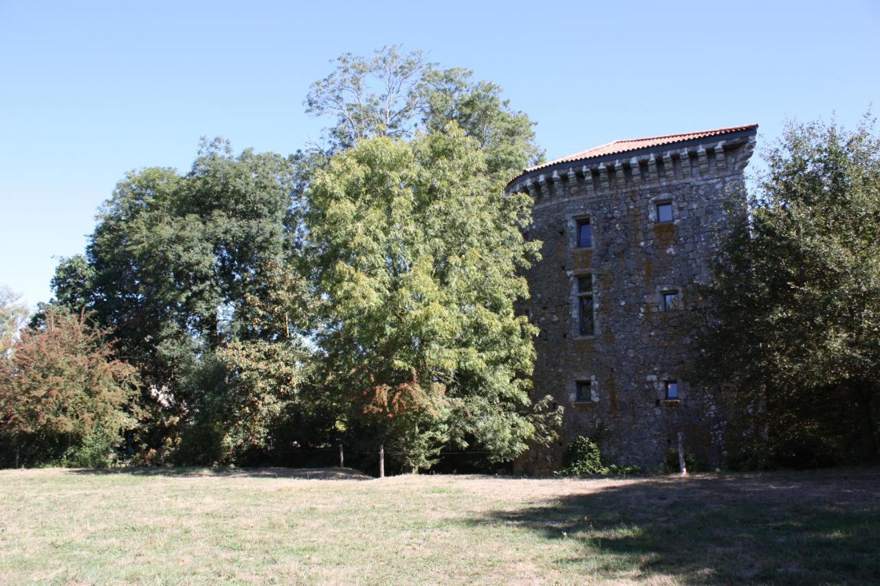 Bocage Belle Histoire Bed & Breakfast Moutiers-Sous-Chantemerle Dış mekan fotoğraf